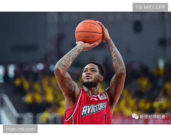 阿什拉夫头球建功,稳健发挥助球队掌控比赛节奏 阿什拉夫头球建功,稳健发挥助球队掌控比赛节奏